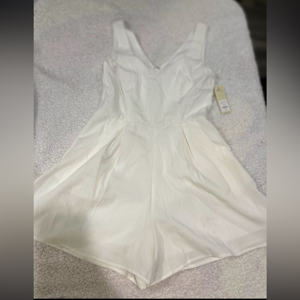 ROWA White Romper by Francesca’s